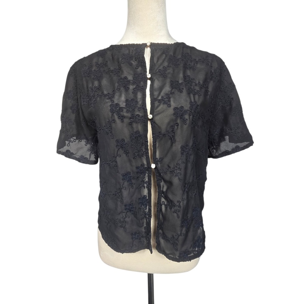 Floral Embroidered Button Front Sheer Goth Victorian‎ Top Short Sleeve Size M